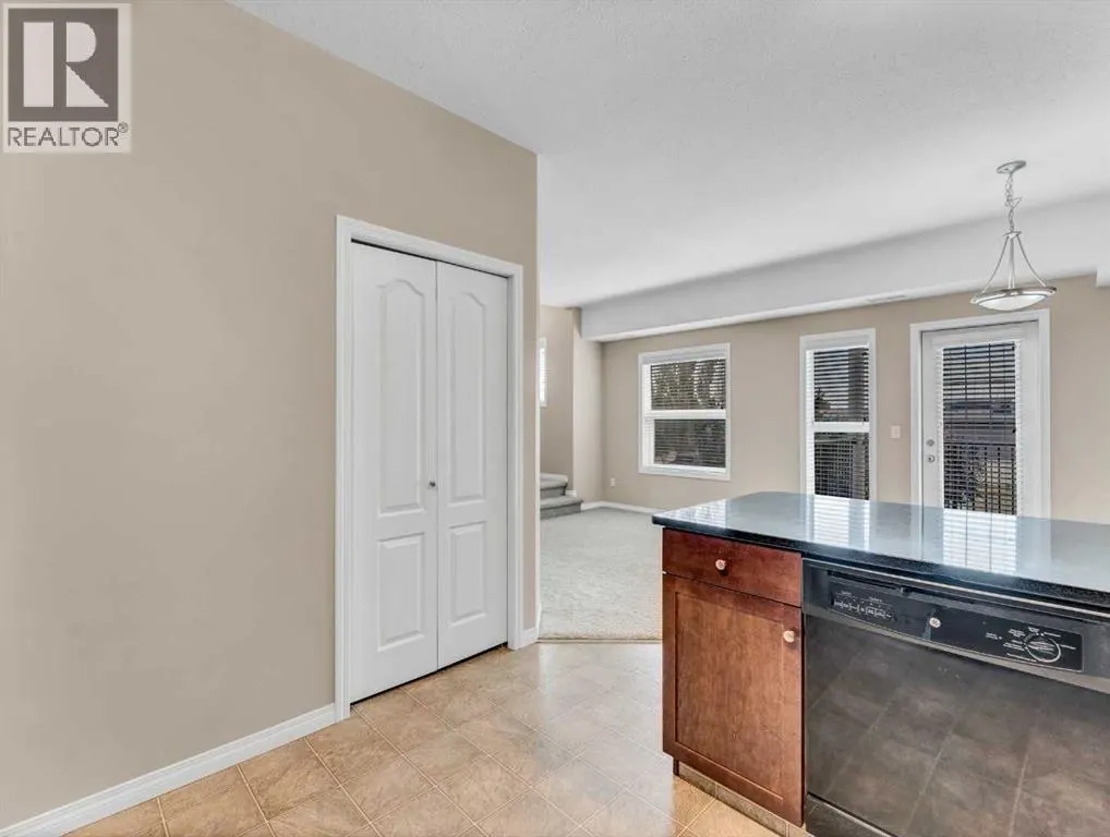 11, 298 Somerset Way SE