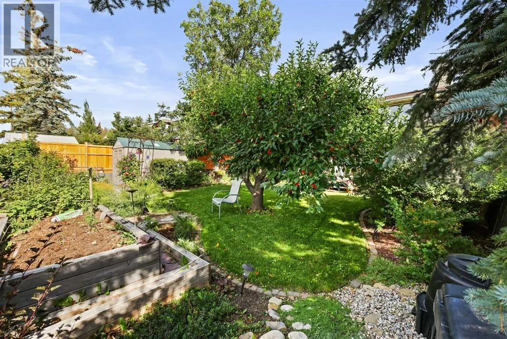 100 Hawkfield Crescent NW