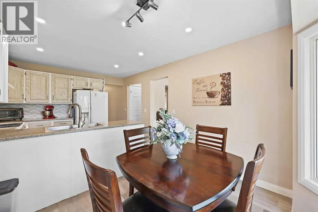 100 Hawkfield Crescent NW