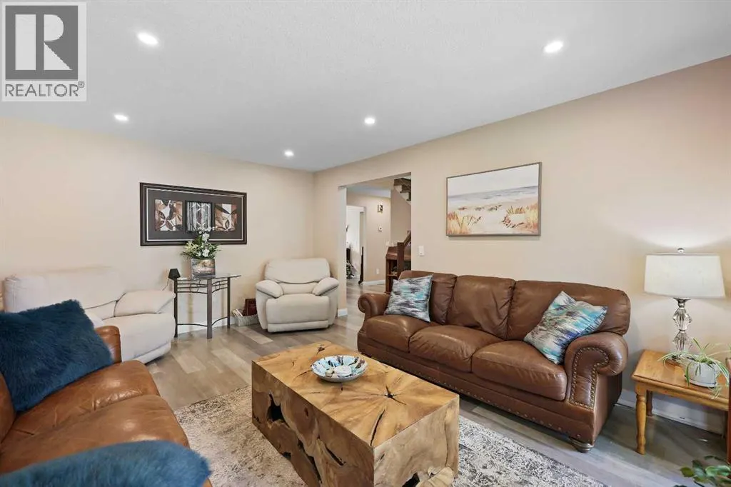 100 Hawkfield Crescent NW