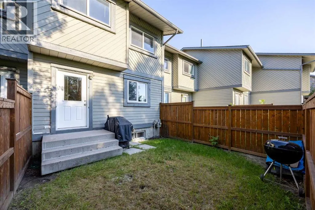 41, 12 Templewood Drive NE