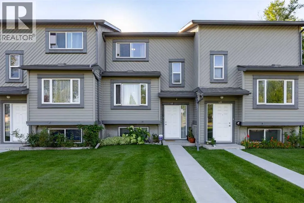 41, 12 Templewood Drive NE