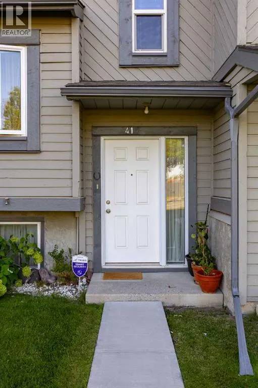 41, 12 Templewood Drive NE
