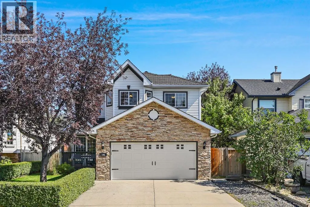100 Lakeview Cove