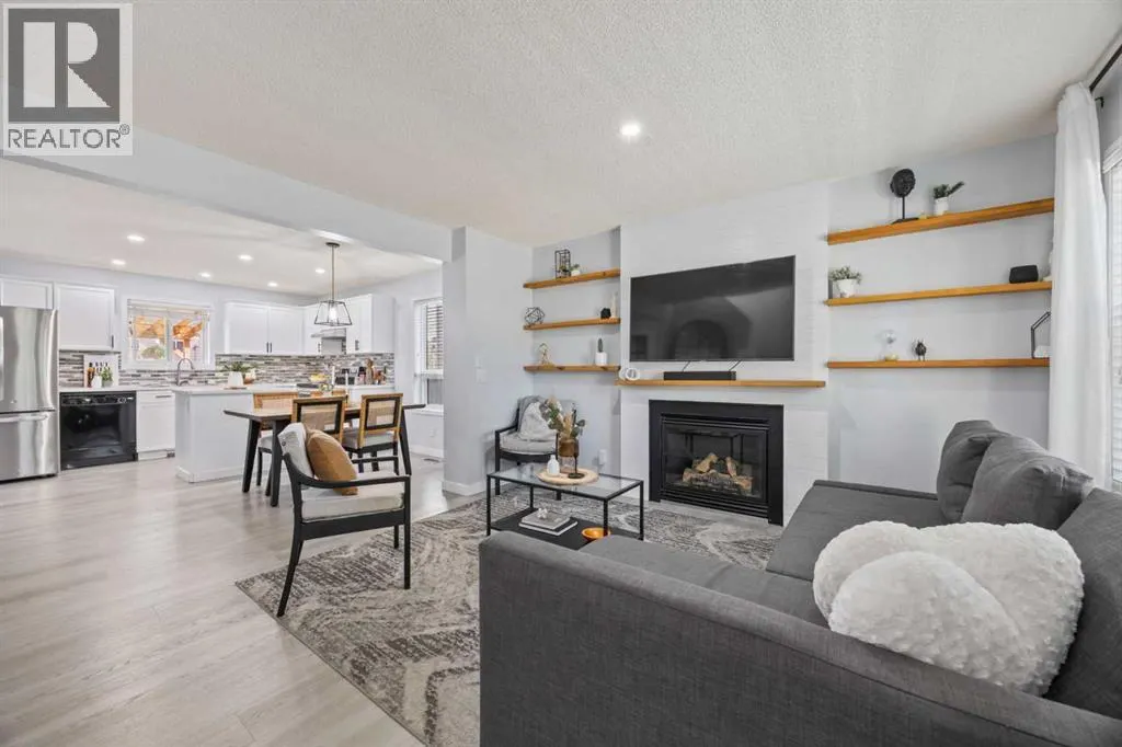 371 Silverado Drive SW