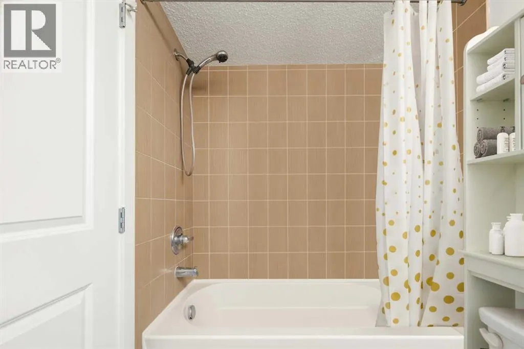 1211, 625 Glenbow Drive