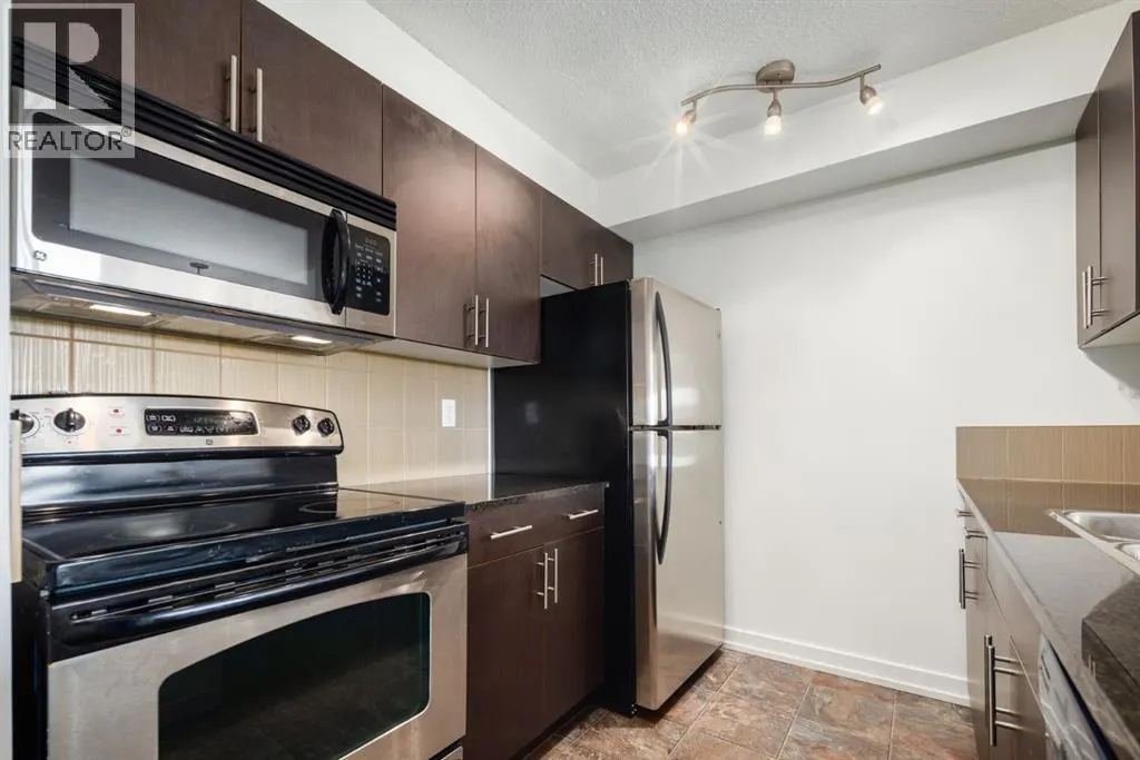1211, 625 Glenbow Drive