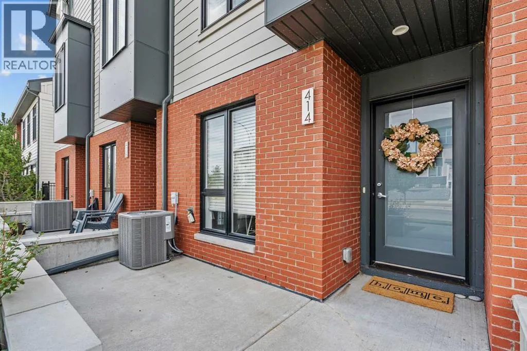 414 Drake Landing Wynd