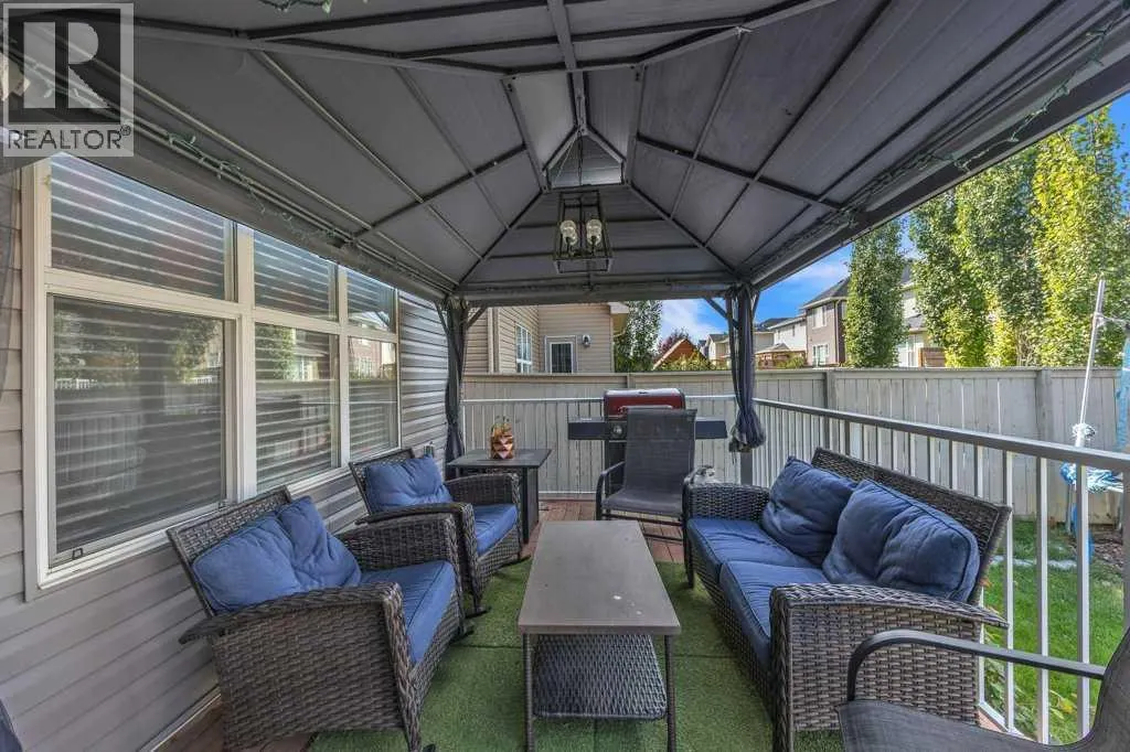 283 Baywater Way SW