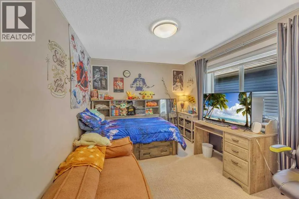 283 Baywater Way SW