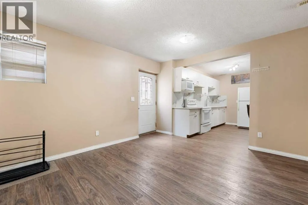 234 Tarawood Place NE