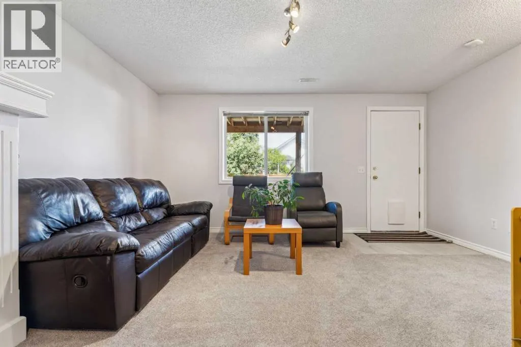 179 Hidden Spring Close NW