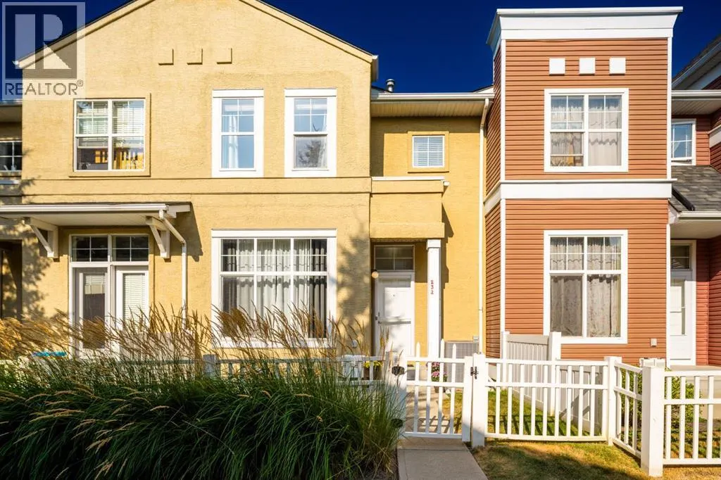 232 Mckenzie Towne Link SE