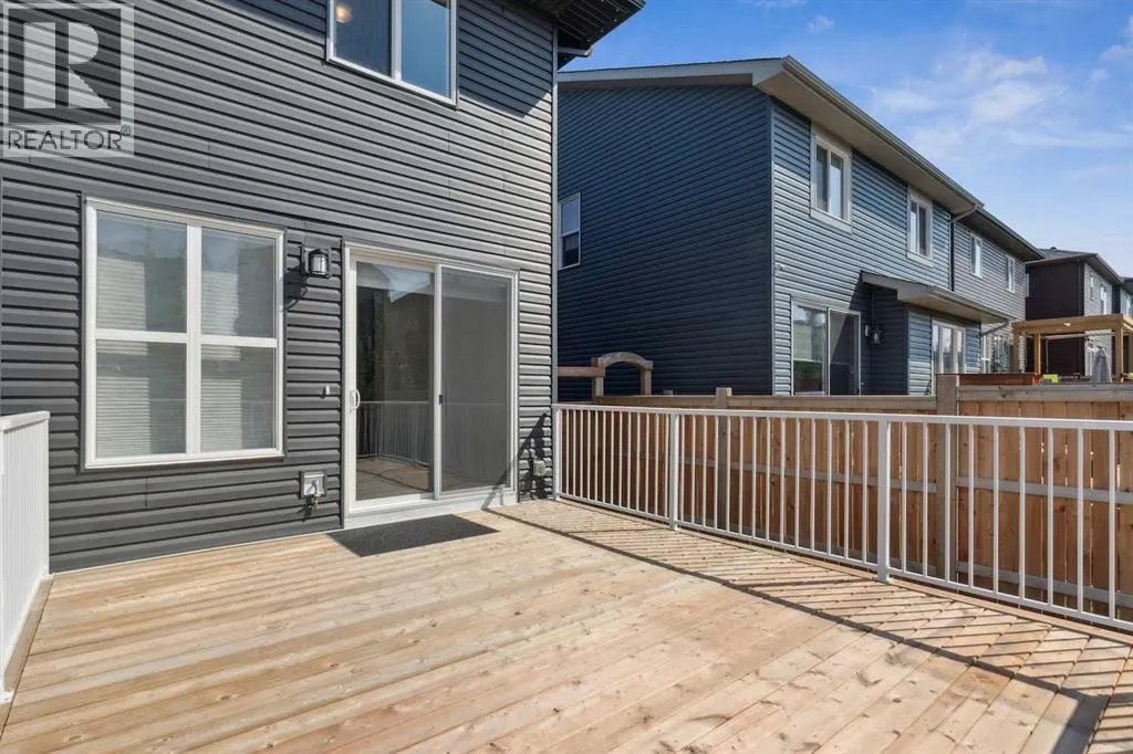 246 Evansglen Drive NW
