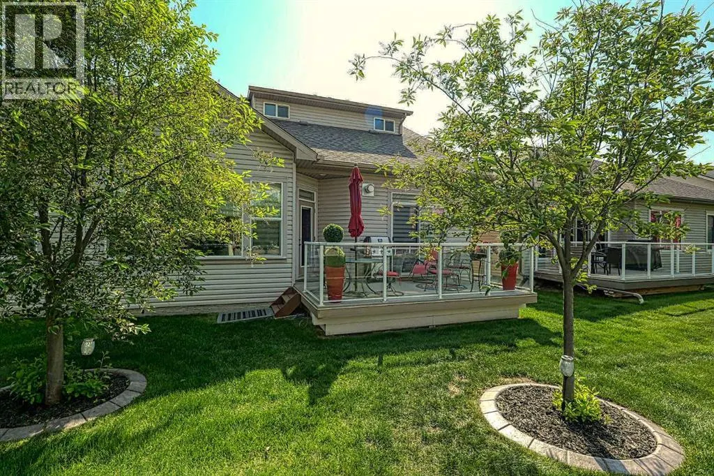 223 Sunset Square