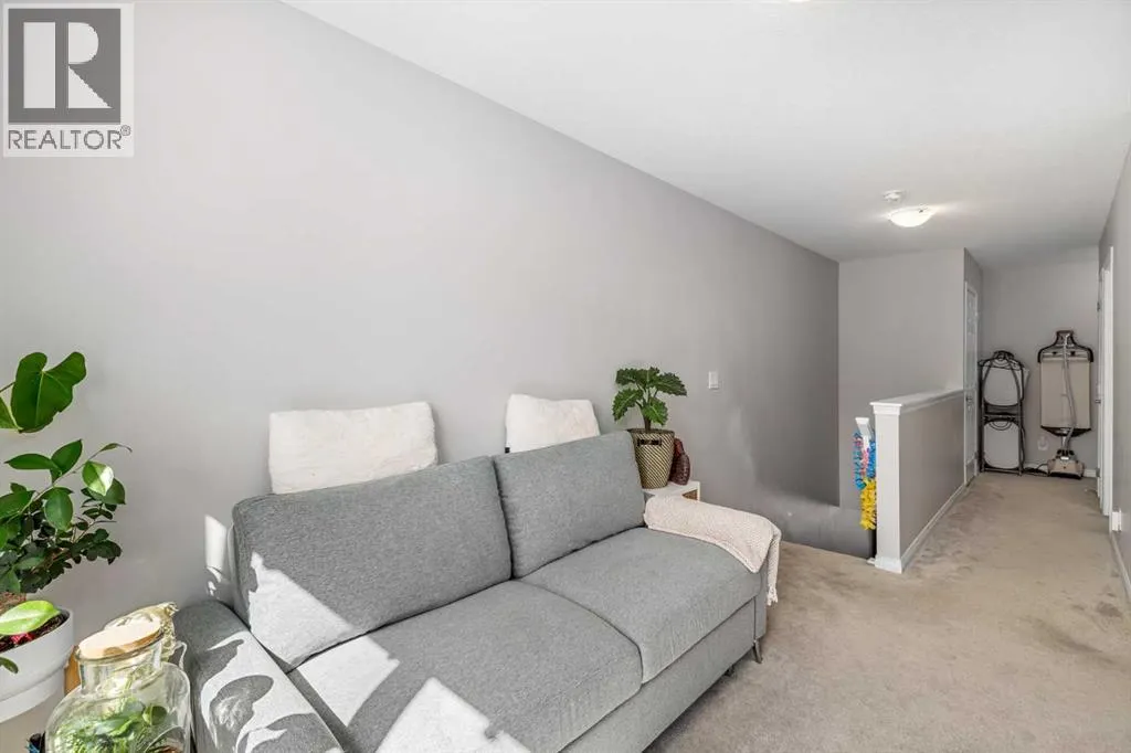 203 Windford Crescent SW
