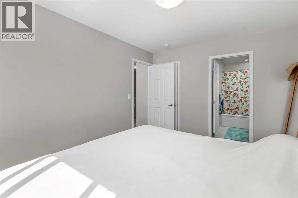 203 Windford Crescent SW