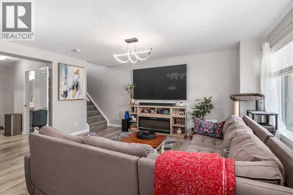 203 Windford Crescent SW