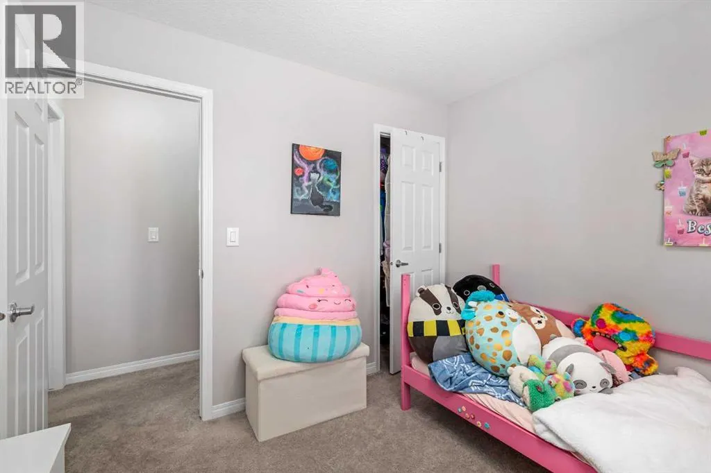 203 Windford Crescent SW