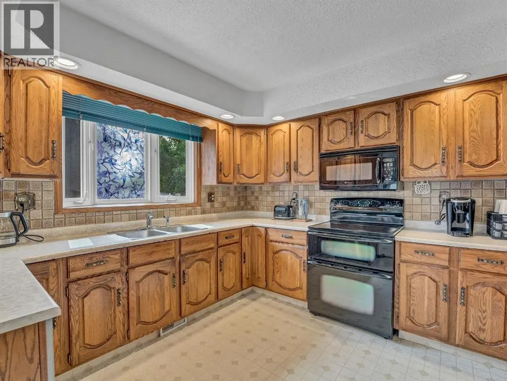 38 Rossland Crescent SE