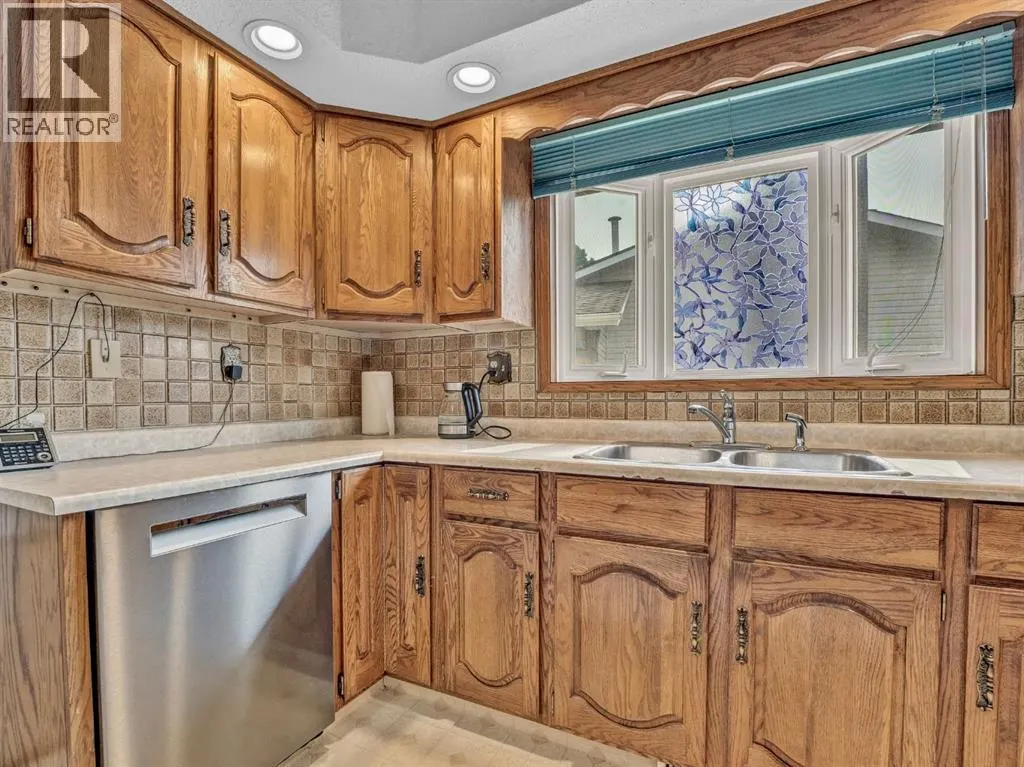 38 Rossland Crescent SE