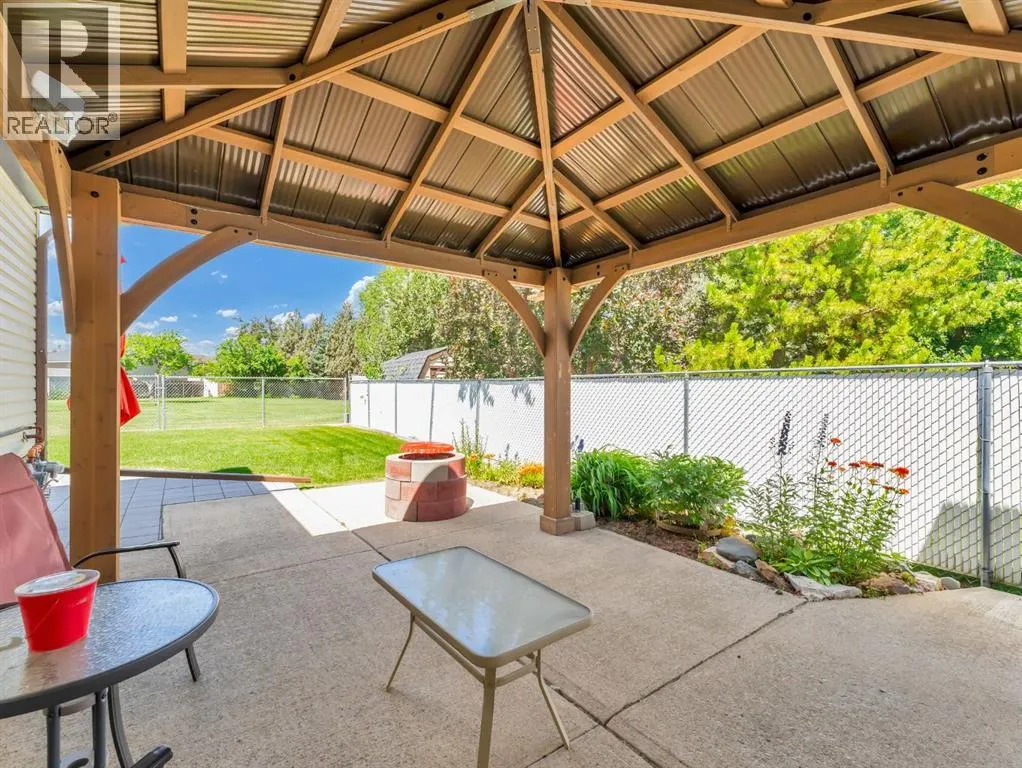 38 Rossland Crescent SE