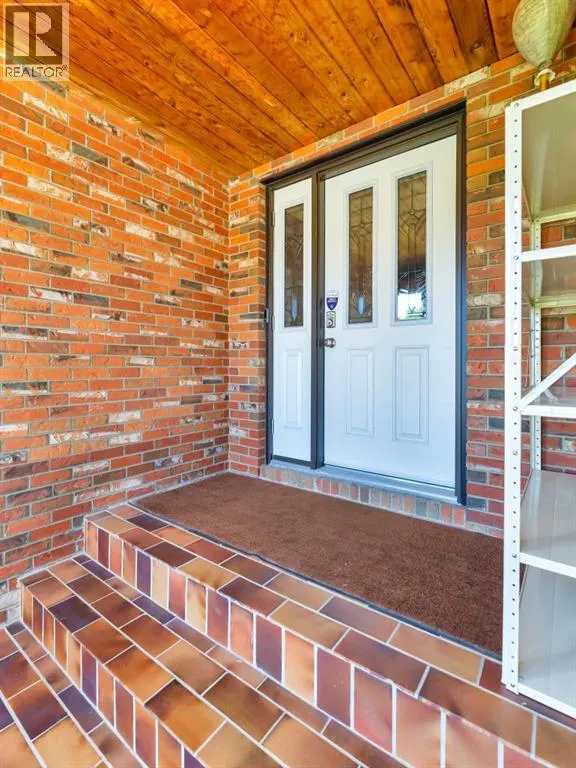 38 Rossland Crescent SE