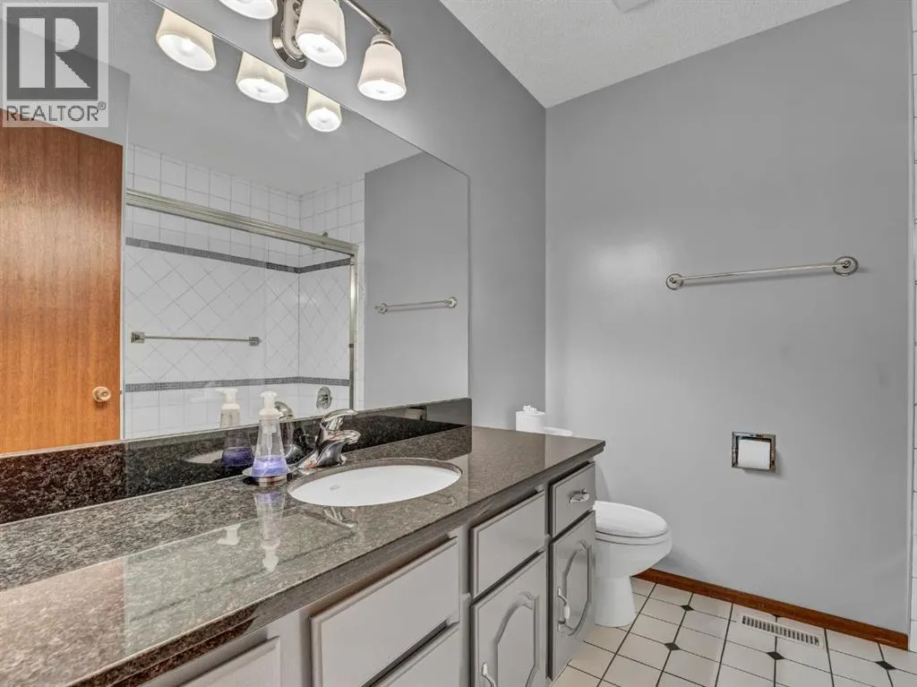 38 Rossland Crescent SE