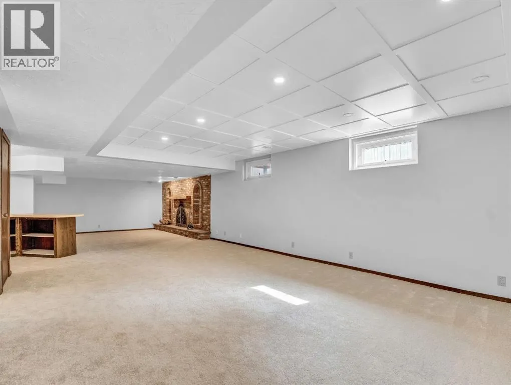 38 Rossland Crescent SE