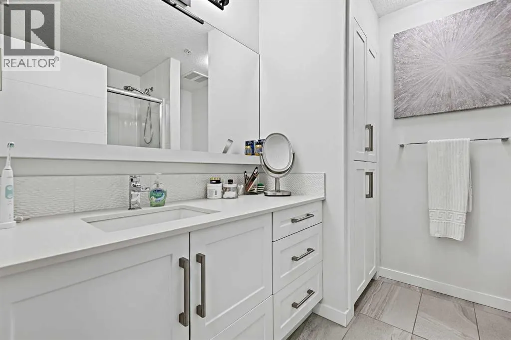 104, 11 Mahogany Circle SE