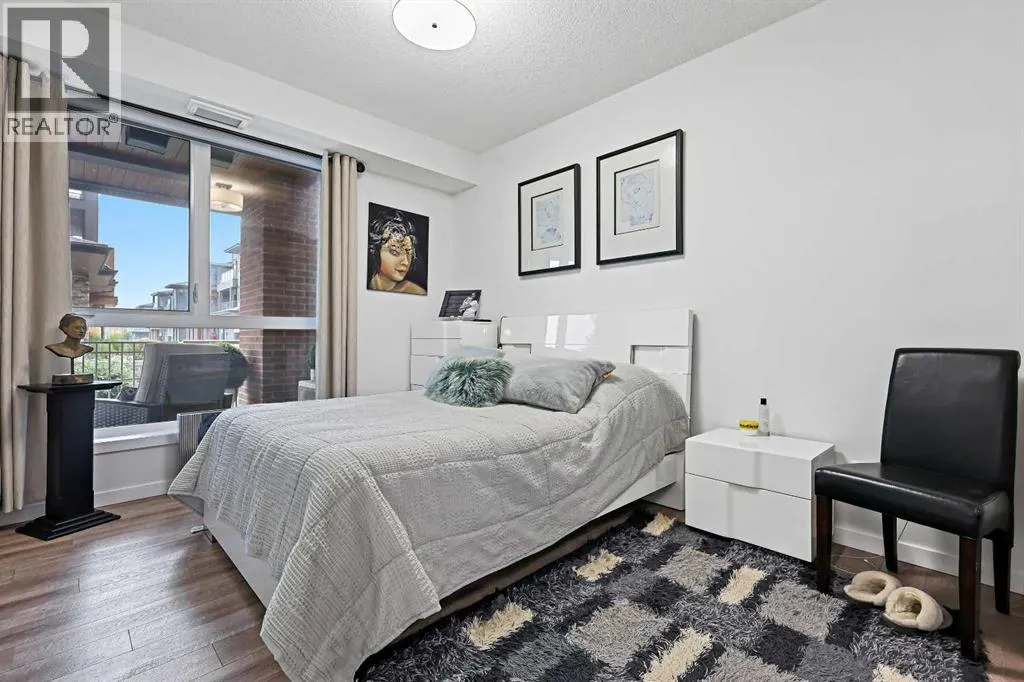 104, 11 Mahogany Circle SE