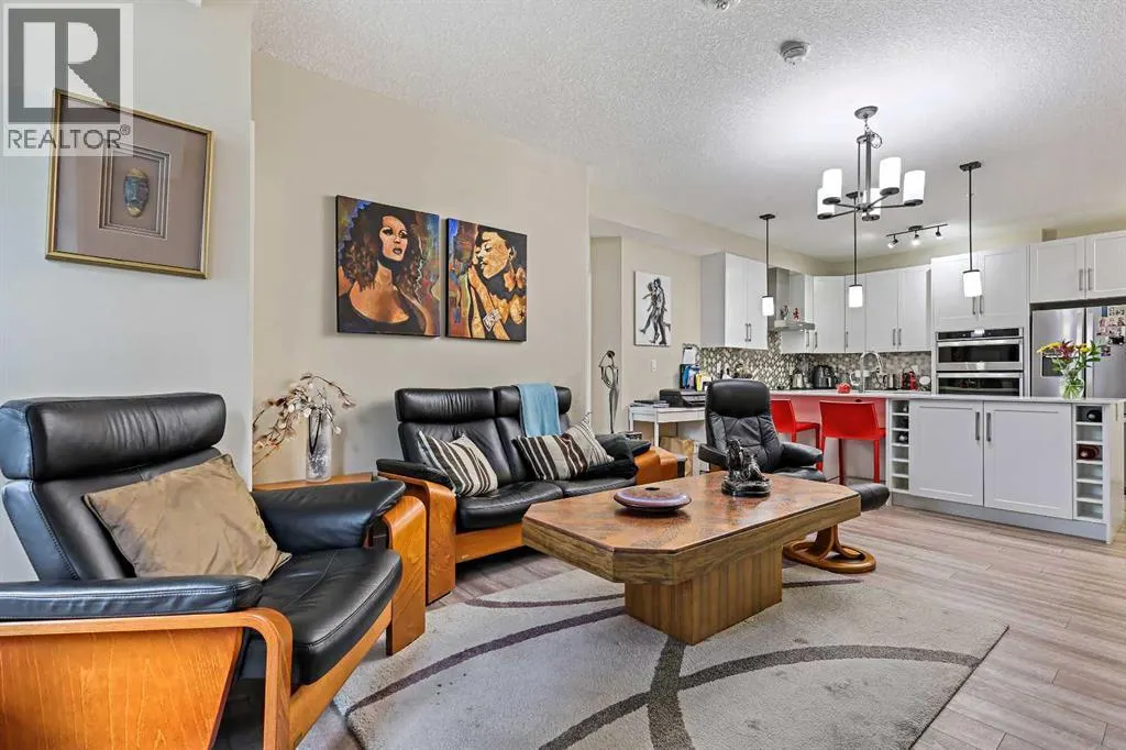 104, 11 Mahogany Circle SE