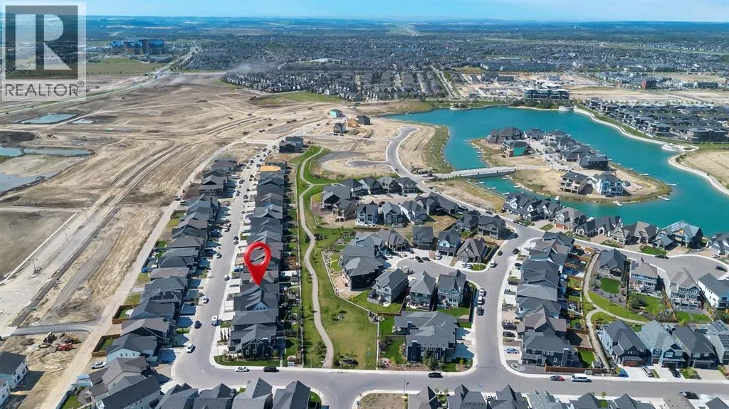 252 Marina Grove SE