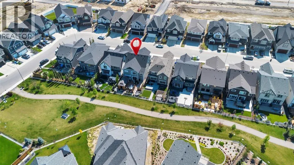 252 Marina Grove SE