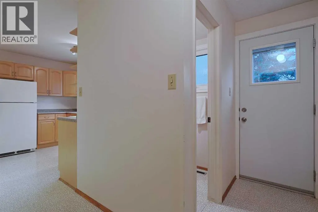 609 Mckinnon Drive NE