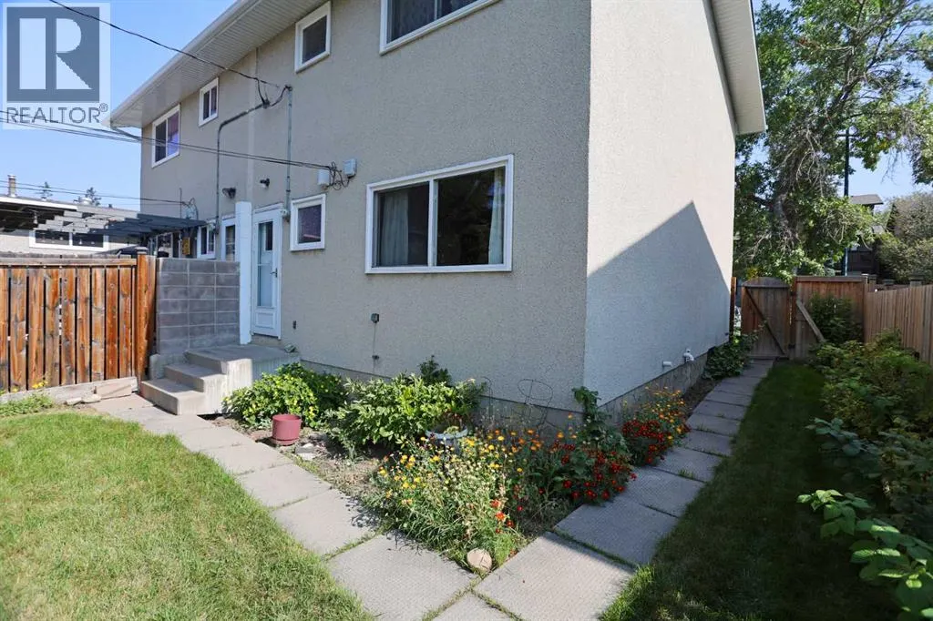 609 Mckinnon Drive NE