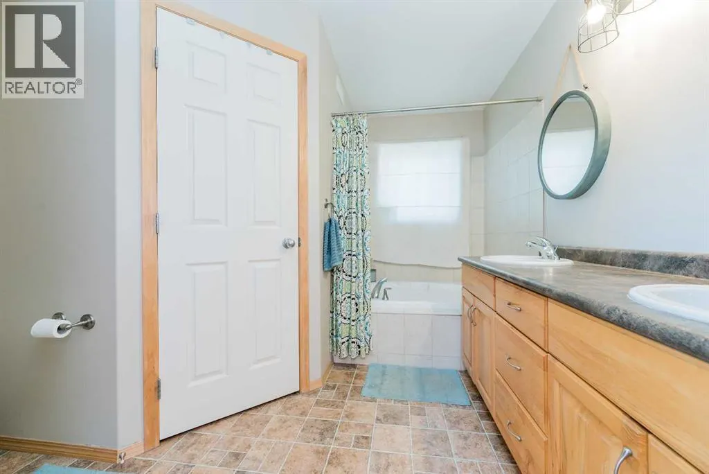 734082B Range  Road 51