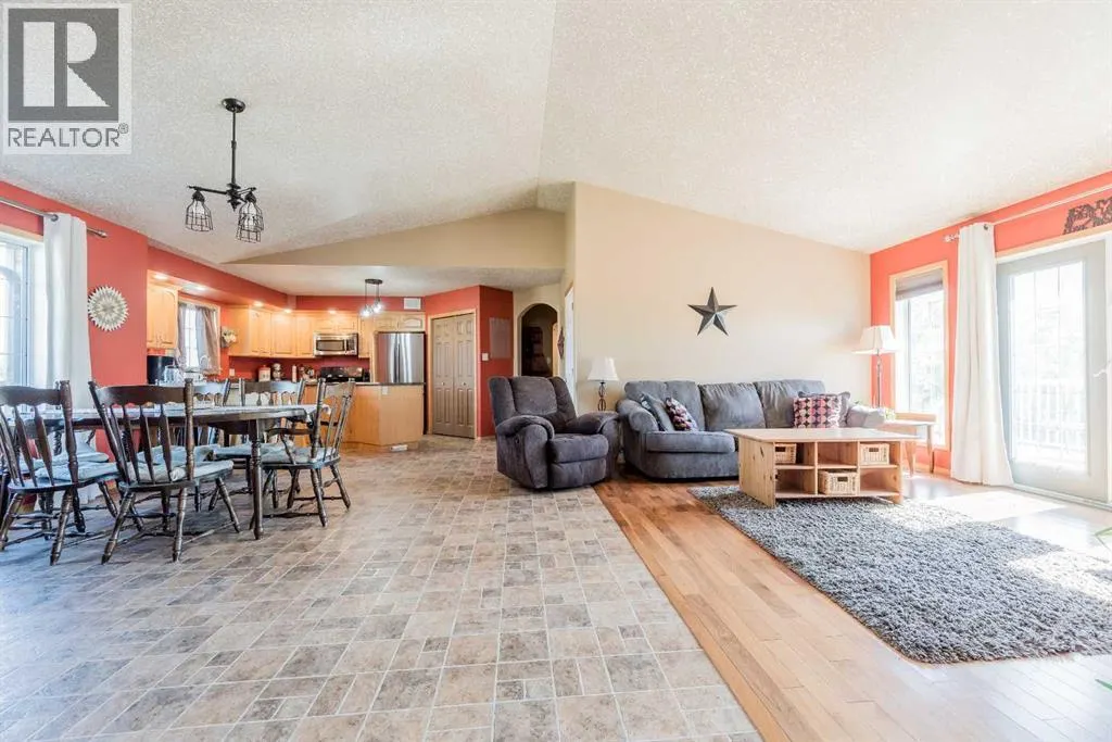 734082B Range  Road 51