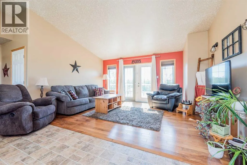 734082B Range  Road 51