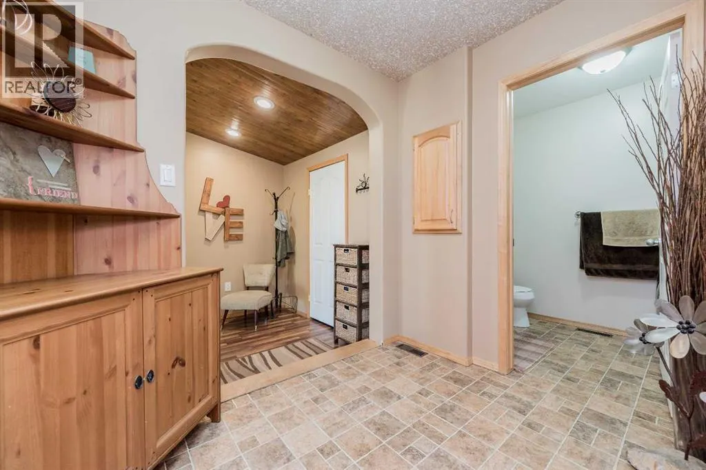 734082B Range  Road 51