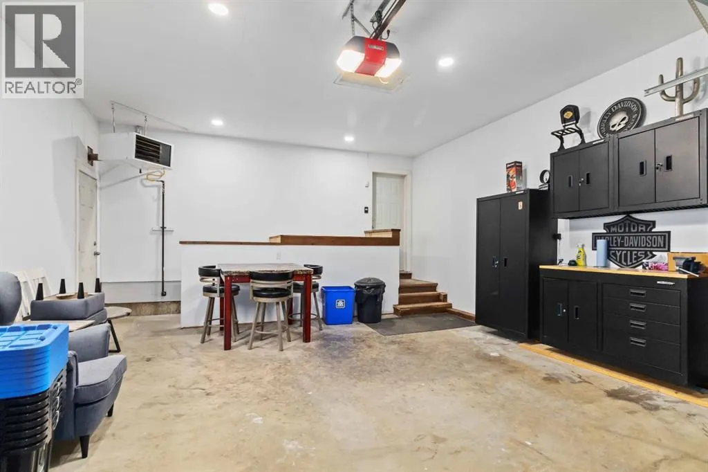220 Warren Road