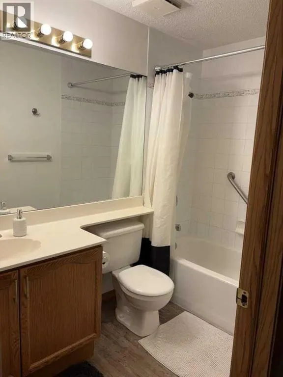 207, 200 Lincoln Way SW