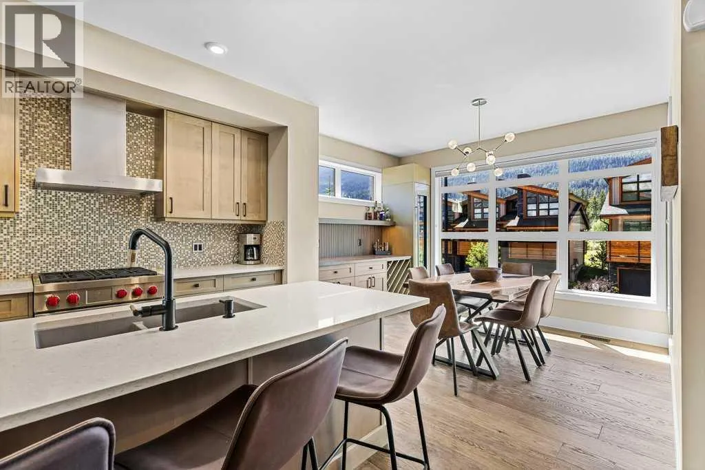 213 Riva Heights