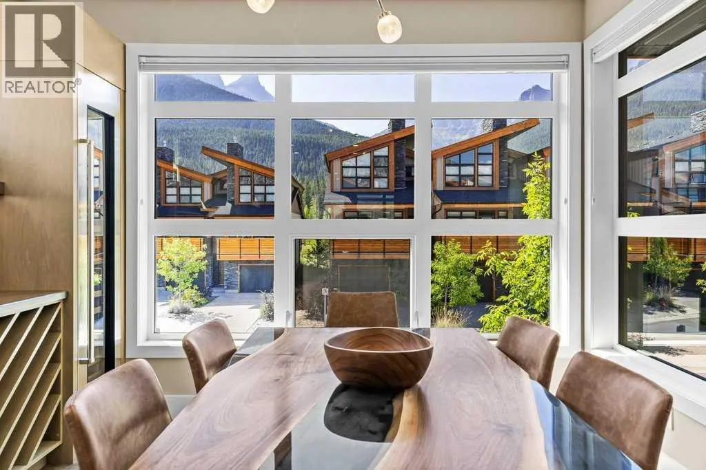213 Riva Heights
