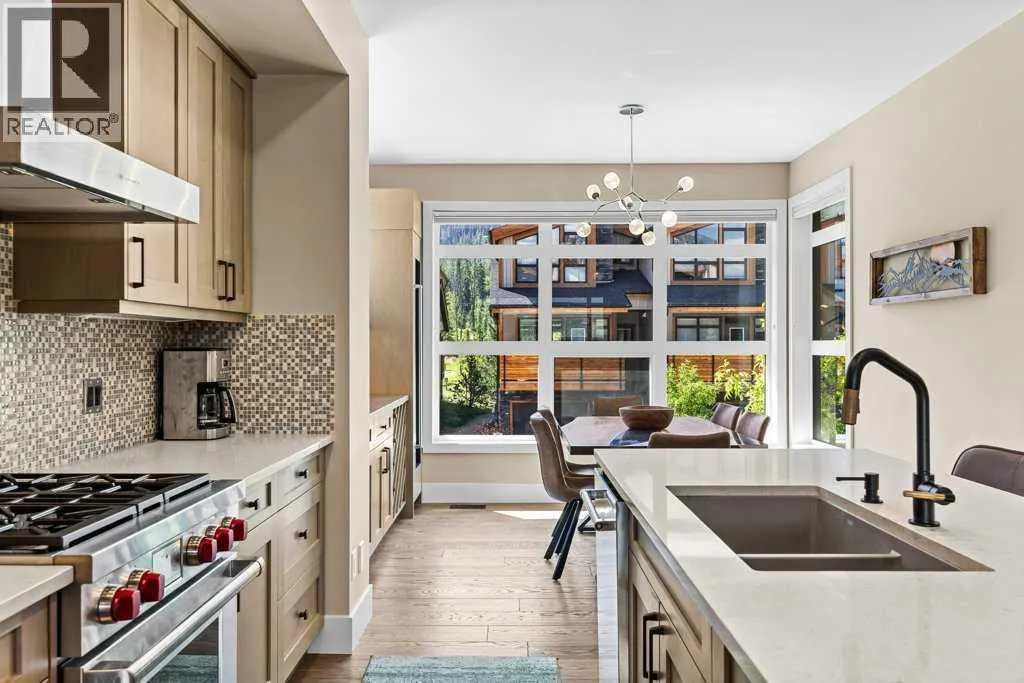 213 Riva Heights
