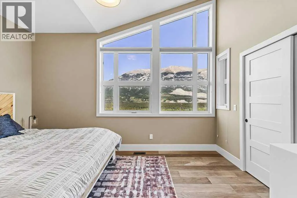 213 Riva Heights