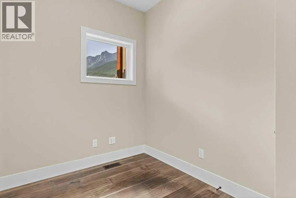213 Riva Heights