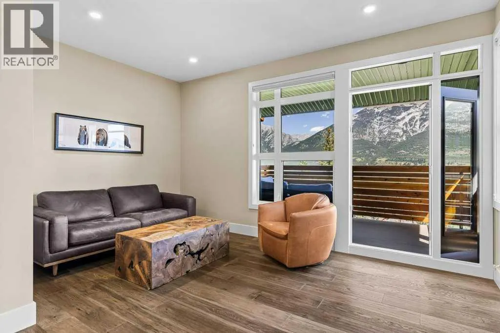 213 Riva Heights