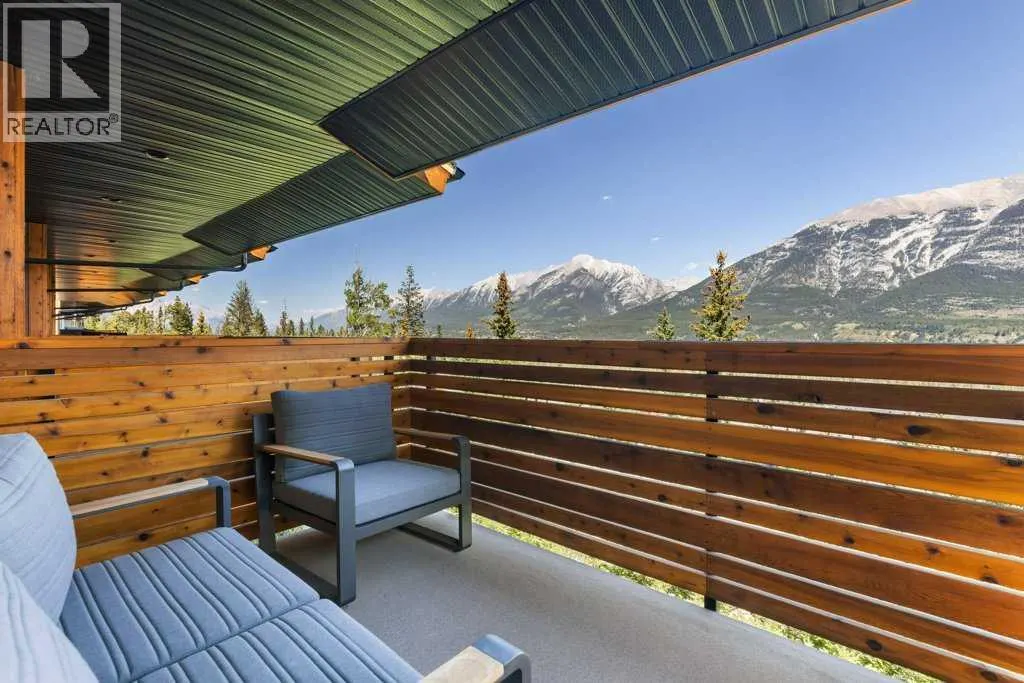 213 Riva Heights