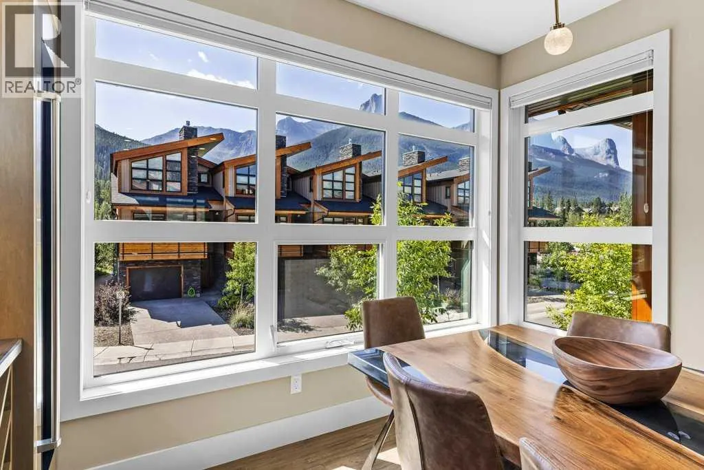 213 Riva Heights